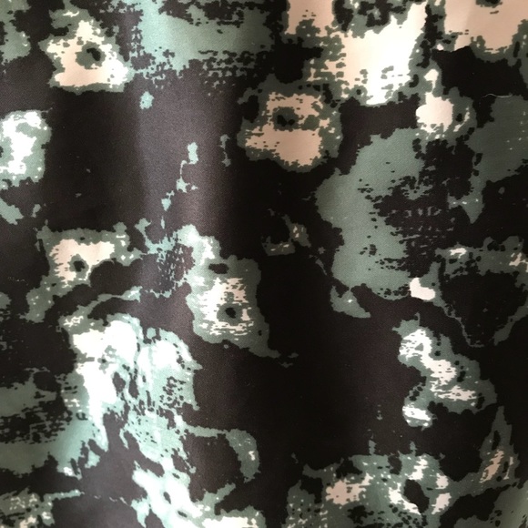 The Limited Peplum Top - Picture 4 of 5